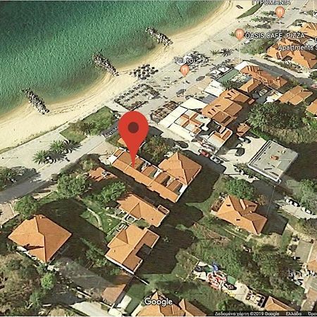 Cute Maisonette No2 On Coastal Sidewalk Nikiti  Exterior photo