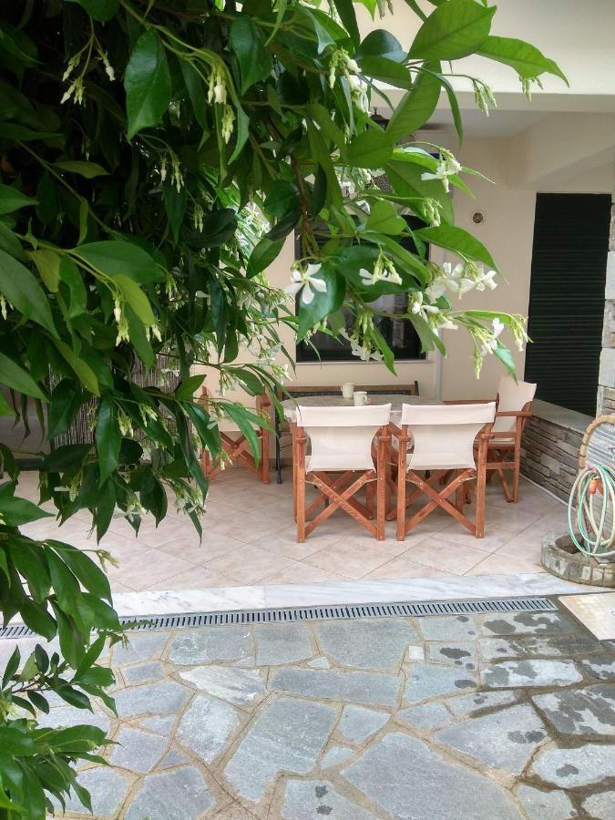 Cute Maisonette No2 On Coastal Sidewalk Nikiti  Exterior photo